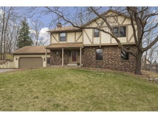 16916 Marlborough Cir, Hopkins MN  55345-2546 exterior