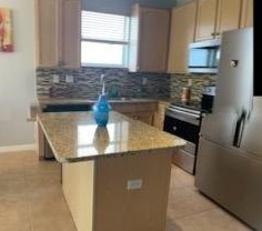 13475 22 St, Hollywood FL 33027-2675 exterior