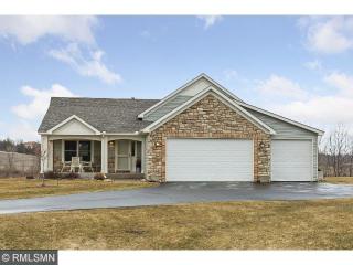 1060 Daniel Dr, Hudson, WI 54016-7339