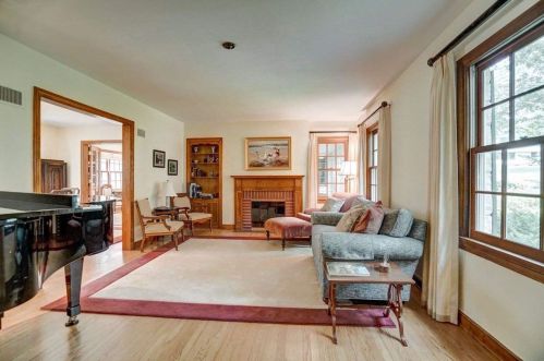 4201 Hiawatha Dr, Madison, WI 53711-3041