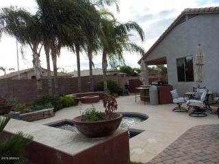 6091 Valerie Dr, Chandler, AZ 85249-4835