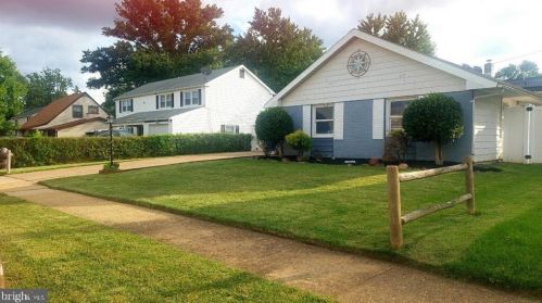 37 Hewlet Ln, Willingboro, NJ 08046-1725