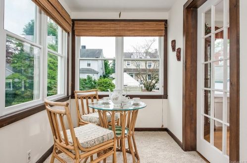 233 Chatterton Pkwy, White Plains NY  10606-2235 exterior