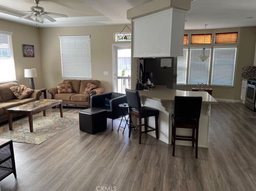 31204 Heavenly Way, Santa Clarita, CA 91384-2566