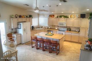 4601 Everett Dr, Phoenix, AZ 85032-4894