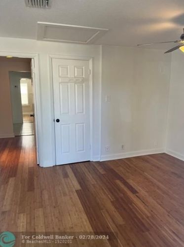 518 Palmetto St, West Palm Beach, FL 33405-4014