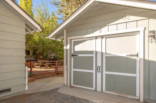 1117 Rainbow Blvd, Big Bear City CA  92314-9383 exterior