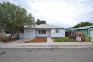92 Poinsettia Ave, West Pittsburg CA  94565-1614 exterior