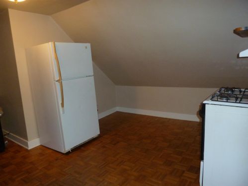 2807 9th St, Milwaukee, WI 53215-3939