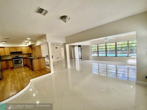 195 103rd St, Miami FL  33138-2328 exterior