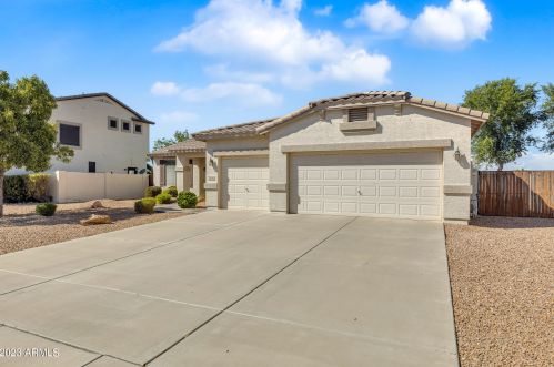 3130 Horseshoe Dr, Chandler, AZ 85249-5918
