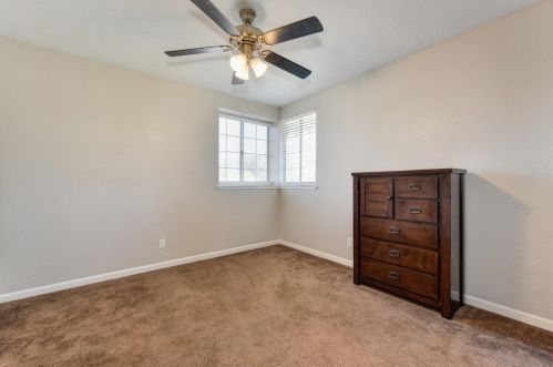 7064 Castle Creek Way, Rio Linda CA  95673-2441 exterior