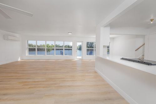 7442 Venetian Way, West Palm Beach, FL 33406-6841