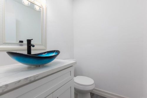 4305 Loma Riviera Ct, San Diego CA 92110-5504 exterior