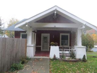 38 Main St, Center Berlin, NY 12022-1705