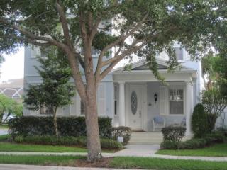 118 Honeysuckle Dr, Jupiter, FL 33458-2840