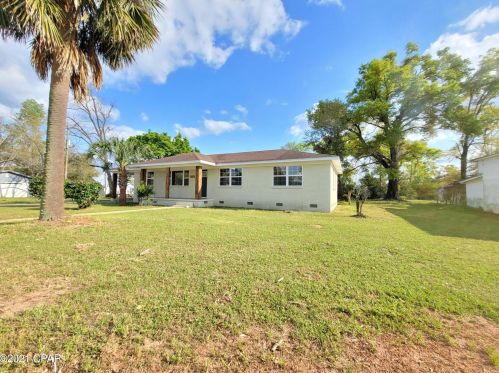 8017 Old Spanish Trl, Sneads, FL 32460-2710