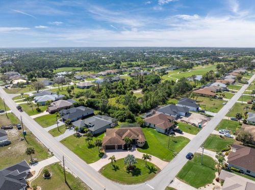 2 Marker Rd, Placida, FL 33947-1802