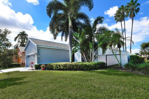 10243 Lexington Lakes Blvd, Boynton Beach, FL 33436-4551