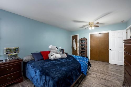 35 Montfort Rd, New Hamburg NY  12590-3520 exterior