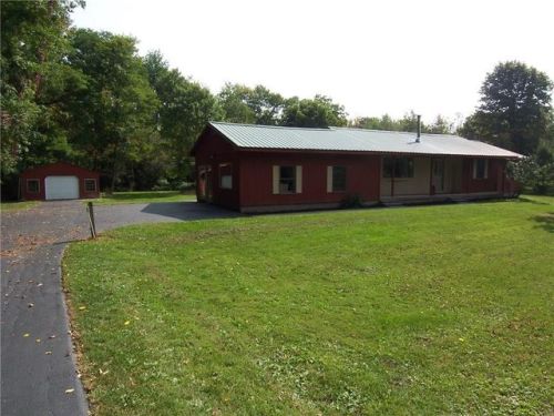 5100 Eddy Ridge Rd, Marion, NY 14505-9612