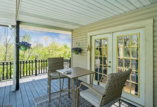 11 Kearny Dr, Wantage NJ  07461-3928 exterior