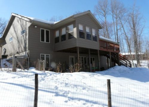 28568 Red Wing Ct, Yellow Lake, WI 54830-9614