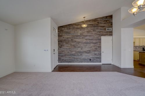 6960 Villa Hermosa, Glendale AZ  85310-5857 exterior