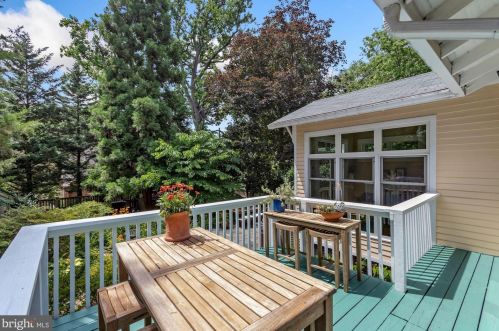 4600 Asbury Pl, Washington DC 20016-4326 exterior