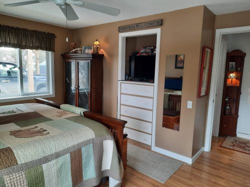 61 Scenic View Dr, Columbia NH  03576-3218 exterior