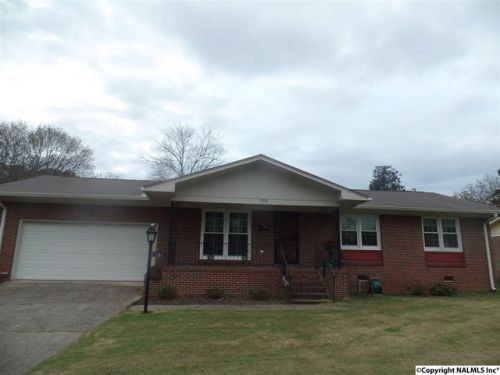 104 Cleveland Ct, Gadsden, AL 35901-4117