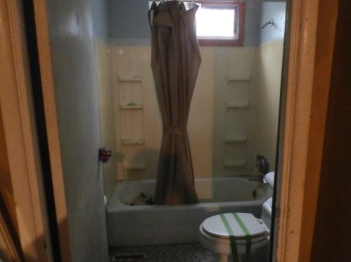 30 Paige Dr, Coventry RI 02816-8931 exterior