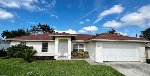 1347 Ingraham St, Naples, FL 34103-3254