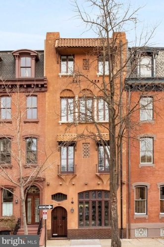 321 17th St, Philadelphia, PA 19103-6726