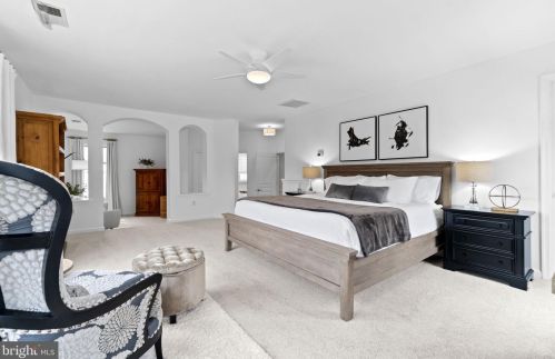 9012 Virginia Ter, Lorton VA  22079-3251 exterior