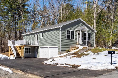 23 Holts Point Rd, Sandown NH  03873-2517 exterior
