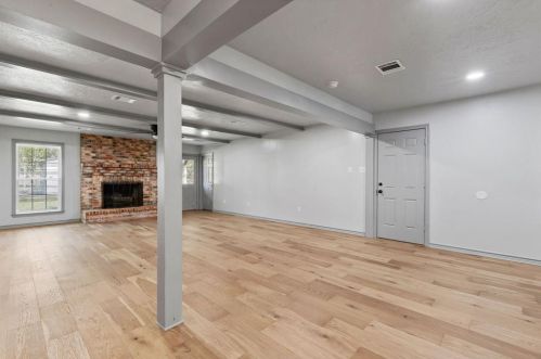 2118 Pine Acres Dr, Conroe TX  77384-4034 exterior