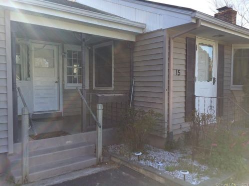 15 Porach Rd, Uncasville, CT 06382-1429