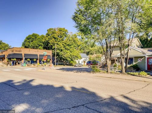 1006 3 St, Stillwater MN 55082-6220 exterior