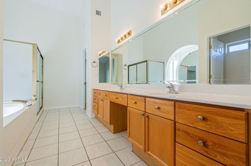 7012 Hearn Rd, Scottsdale AZ  85254-3419 exterior