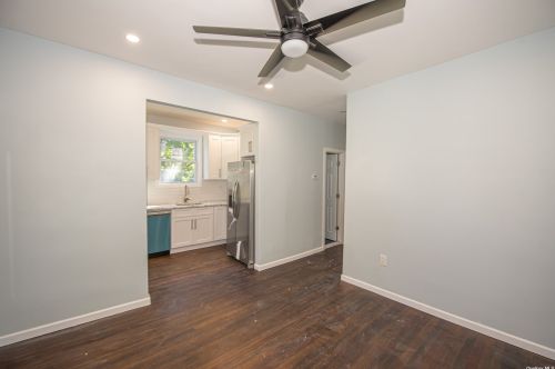 46 Luyster St, Huntington Station NY 11746-4421 exterior