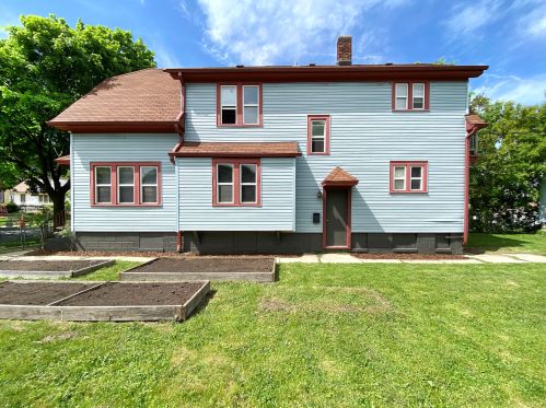 2636 Buffum St, Milwaukee, WI 53212-2913