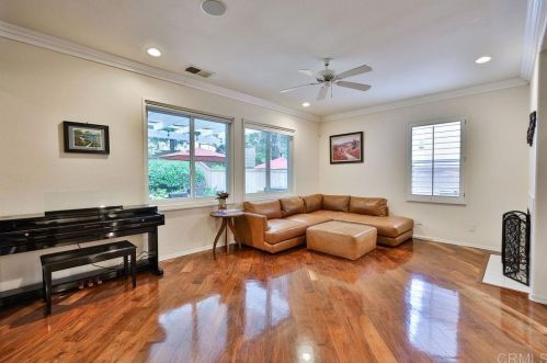 1326 Creekside Dr, Chula Vista CA 91915-2520 exterior