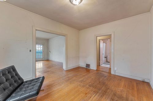 21 Cambridge Way, Oakland, CA 94611-4320