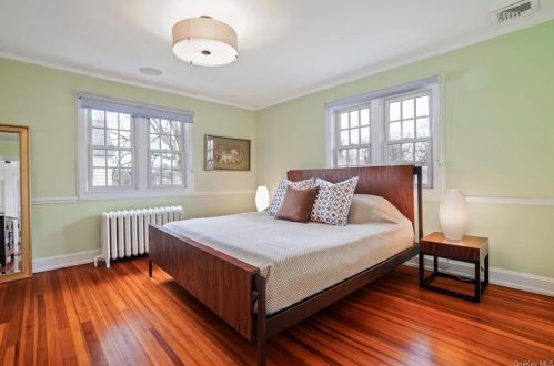 129 Loring Ave, New Rochelle NY  10803-2013 exterior