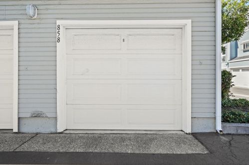 858 Boardwalk Pl, Redwood City CA  94065-1806 exterior