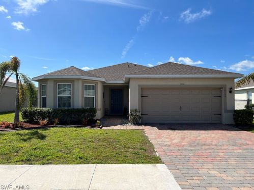 10573 Canal Brook Ln, Lehigh Acres, FL