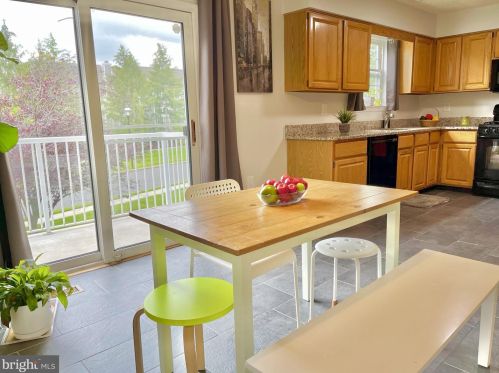 76 Shrewsbury Pl, Princeton NJ  08540-6315 exterior