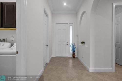 10491 Waterway Ln, Fort Pierce FL  34987-2521 exterior