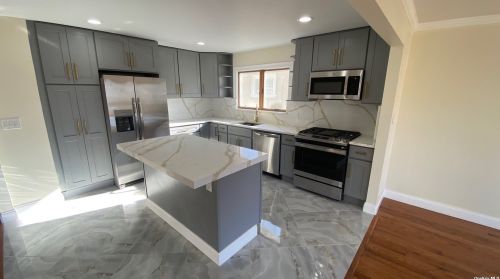 161-07 85th St, Jamaica, NY 11414-1210